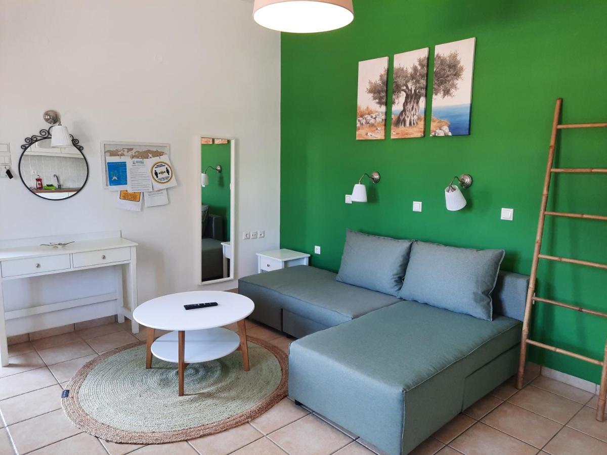 Athina Apartments 斯陶帕 外观 照片